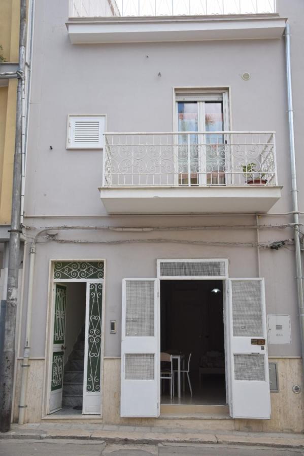 Casa Di Marco2 Apartment คาโนซา ดิ พูเจลีย ภายนอก รูปภาพ