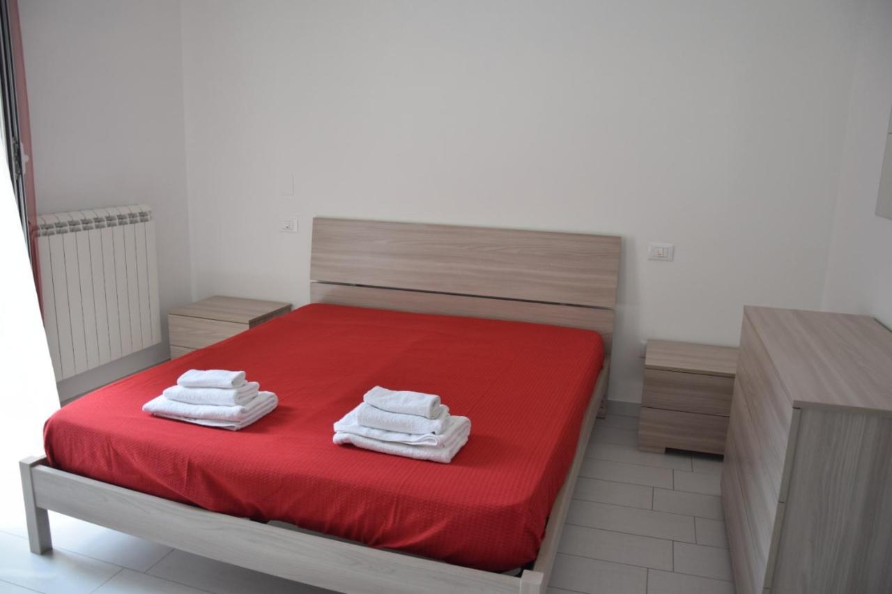 Casa Di Marco2 Apartment คาโนซา ดิ พูเจลีย ภายนอก รูปภาพ