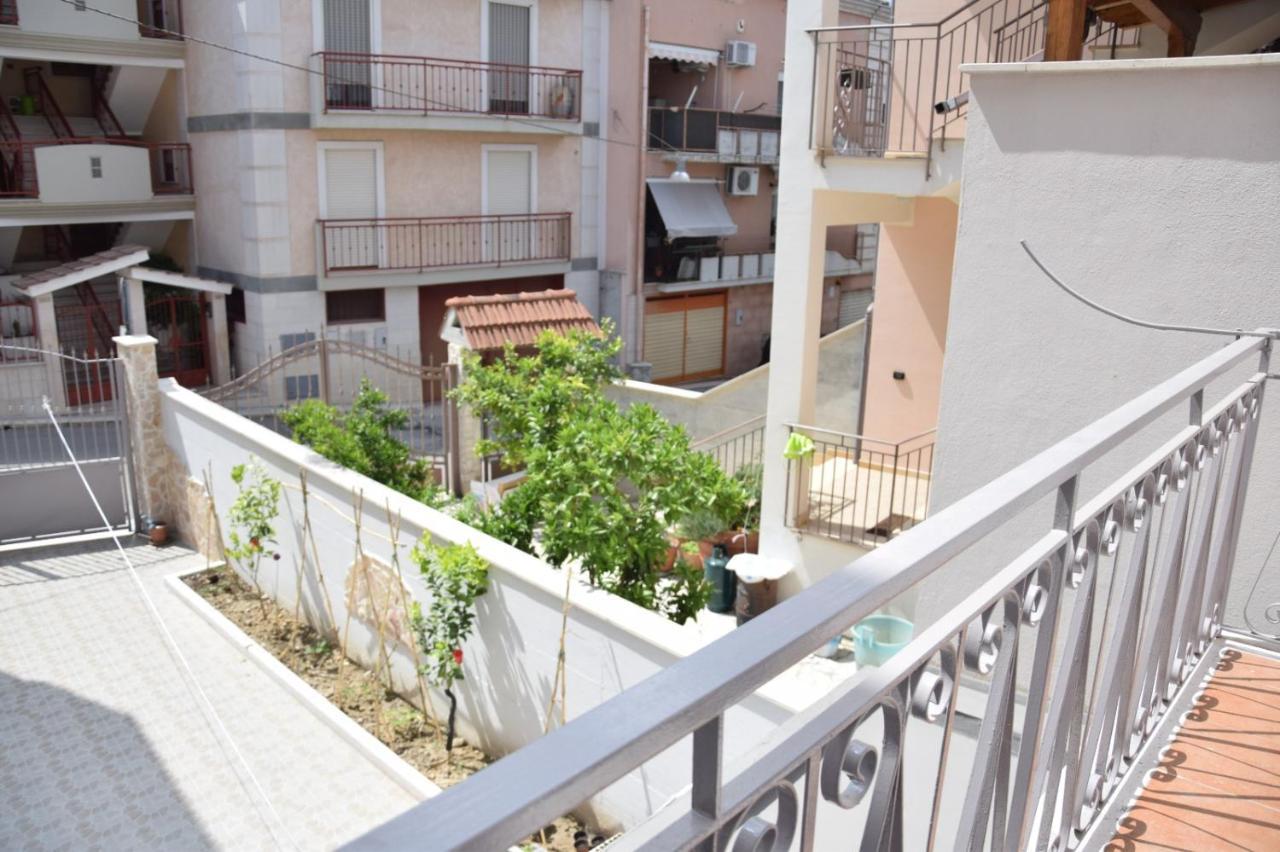 Casa Di Marco2 Apartment คาโนซา ดิ พูเจลีย ภายนอก รูปภาพ